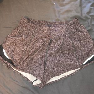 Lululemon Hotty hot shorts 2.5in